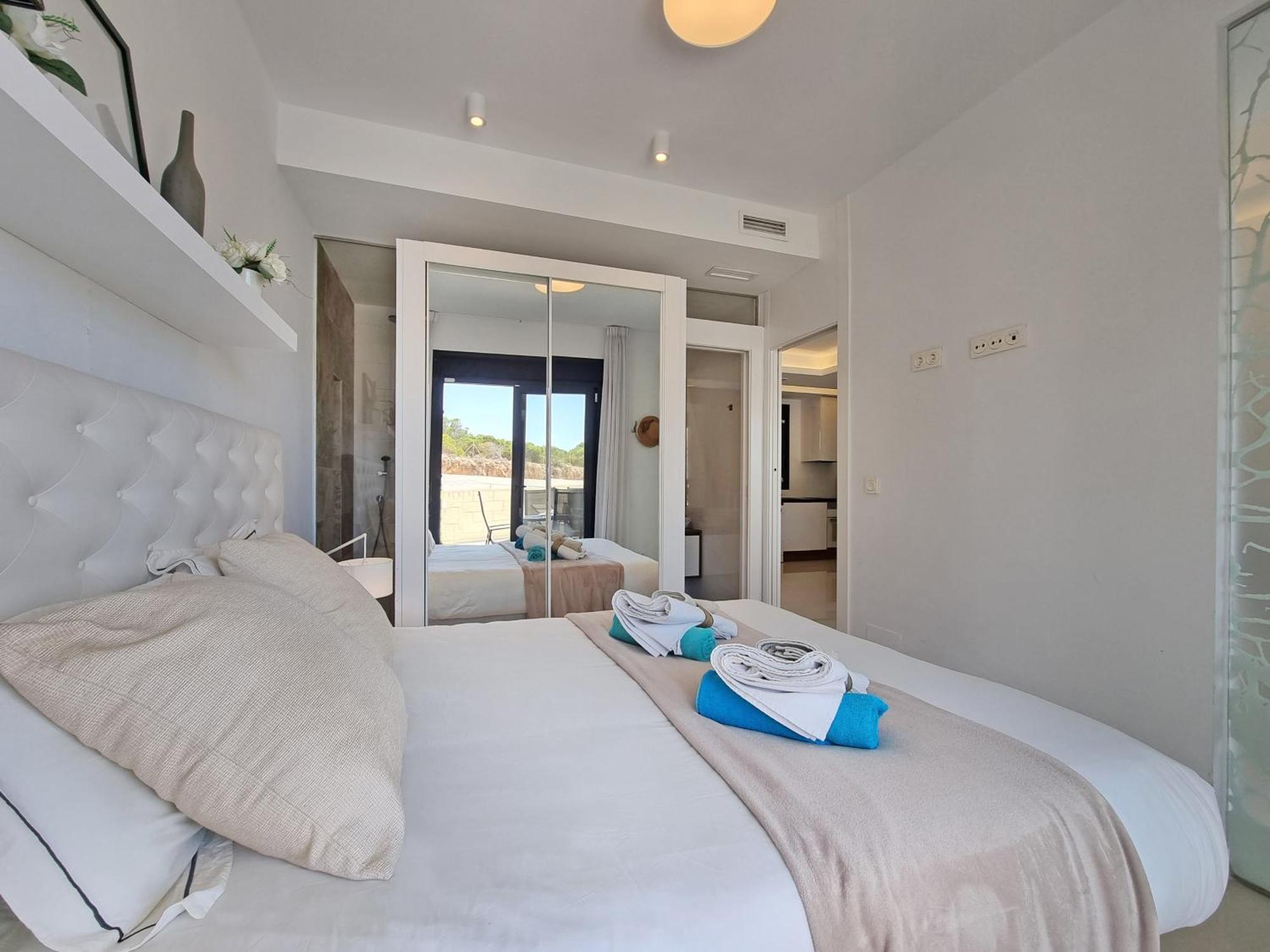 Beachfront Luxury Apartments By Nras Arenales del Sol Rum bild