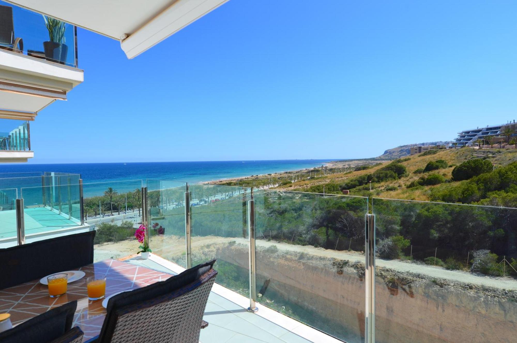 Beachfront Luxury Apartments By Nras Arenales del Sol Exteriör bild