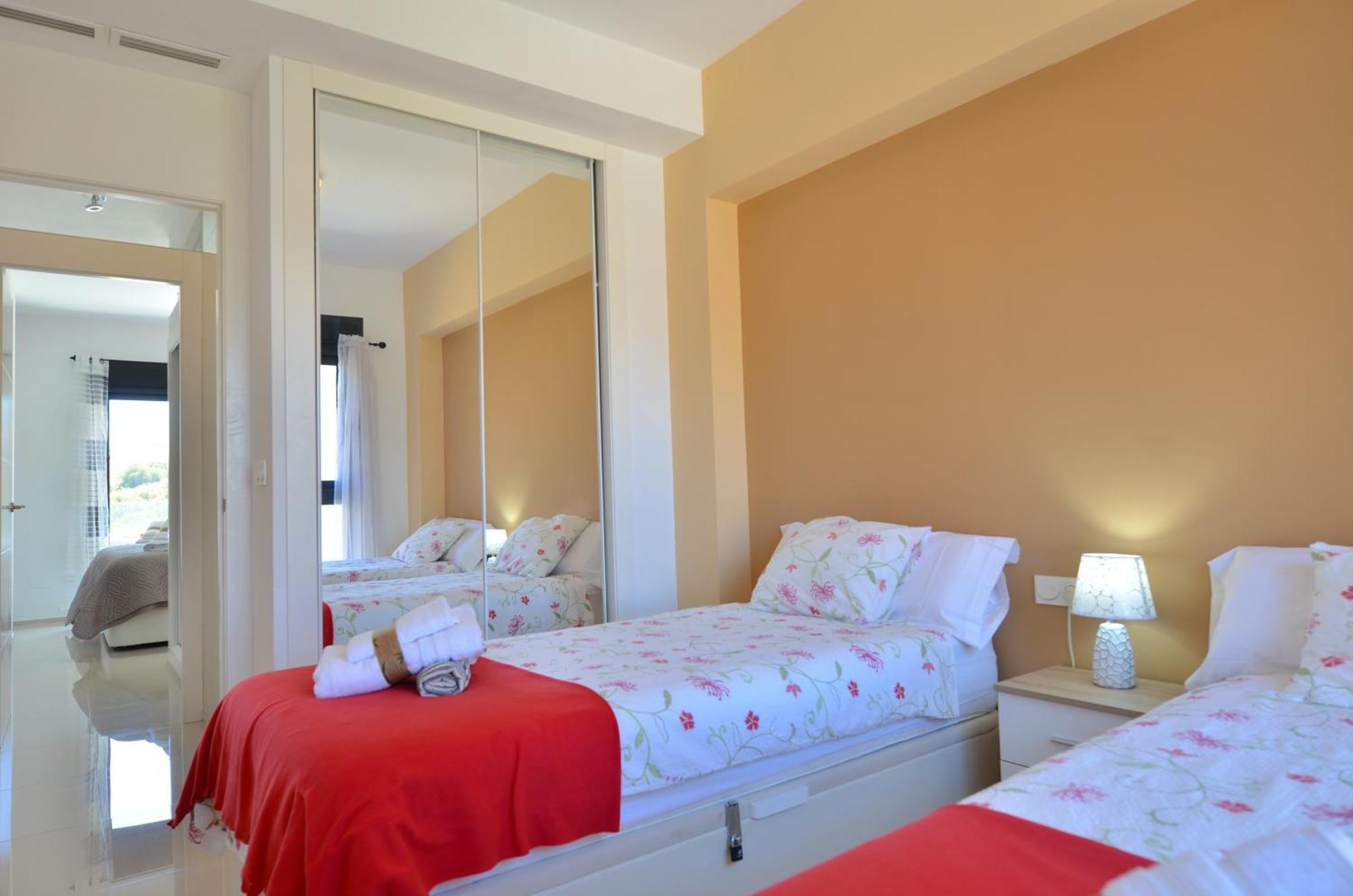 Beachfront Luxury Apartments By Nras Arenales del Sol Rum bild