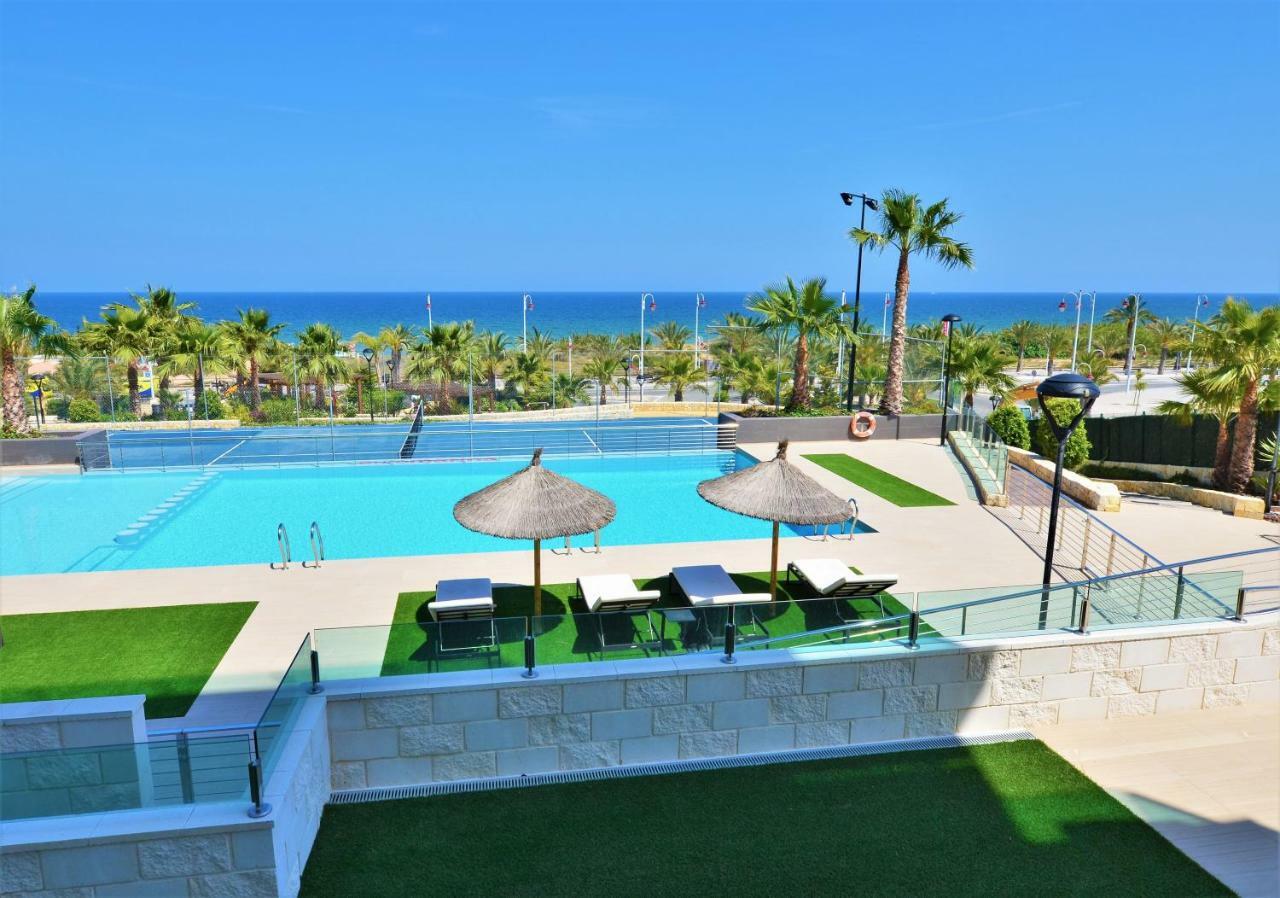 Beachfront Luxury Apartments By Nras Arenales del Sol Exteriör bild